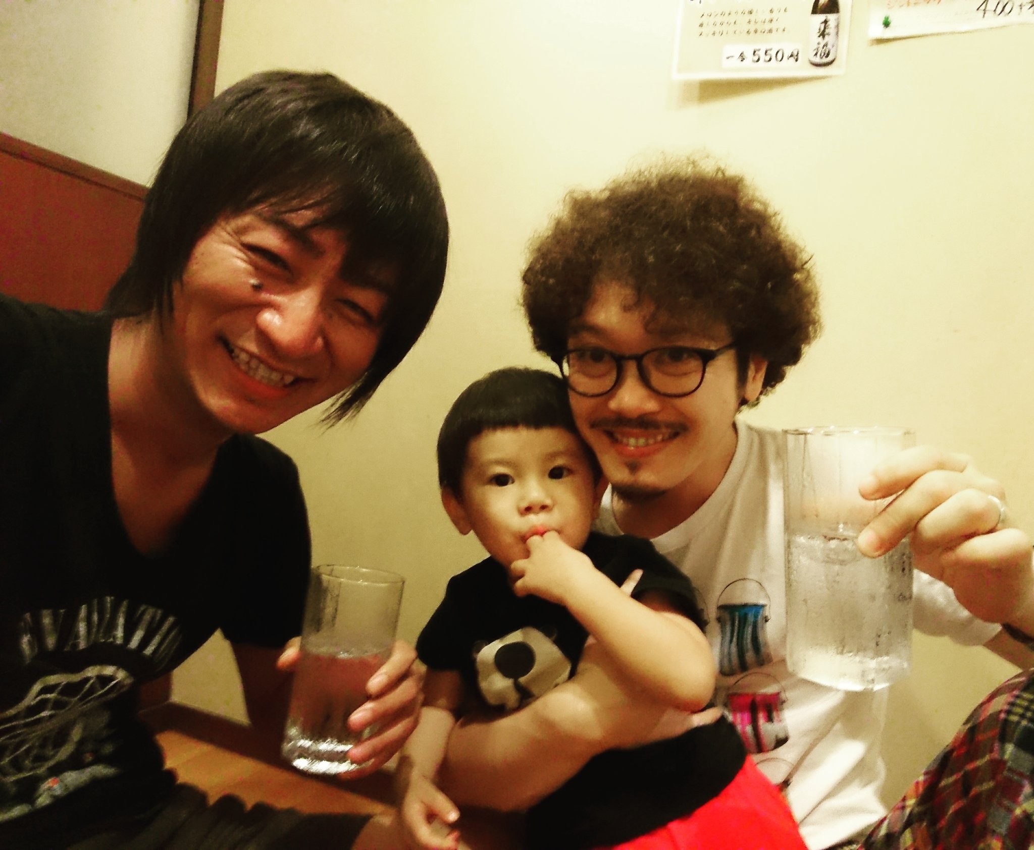 Gたかし 地元飲み 同級生にして漫画家の高橋一仁 漫画 パーフェクトヒューマン を宜しくです 飲めばプロレスと野球と漫画と音楽の話 昔から全然変わってない しかし本人はパーフェクトヒューマンからは程遠い男です 高橋一仁 パーフェクト
