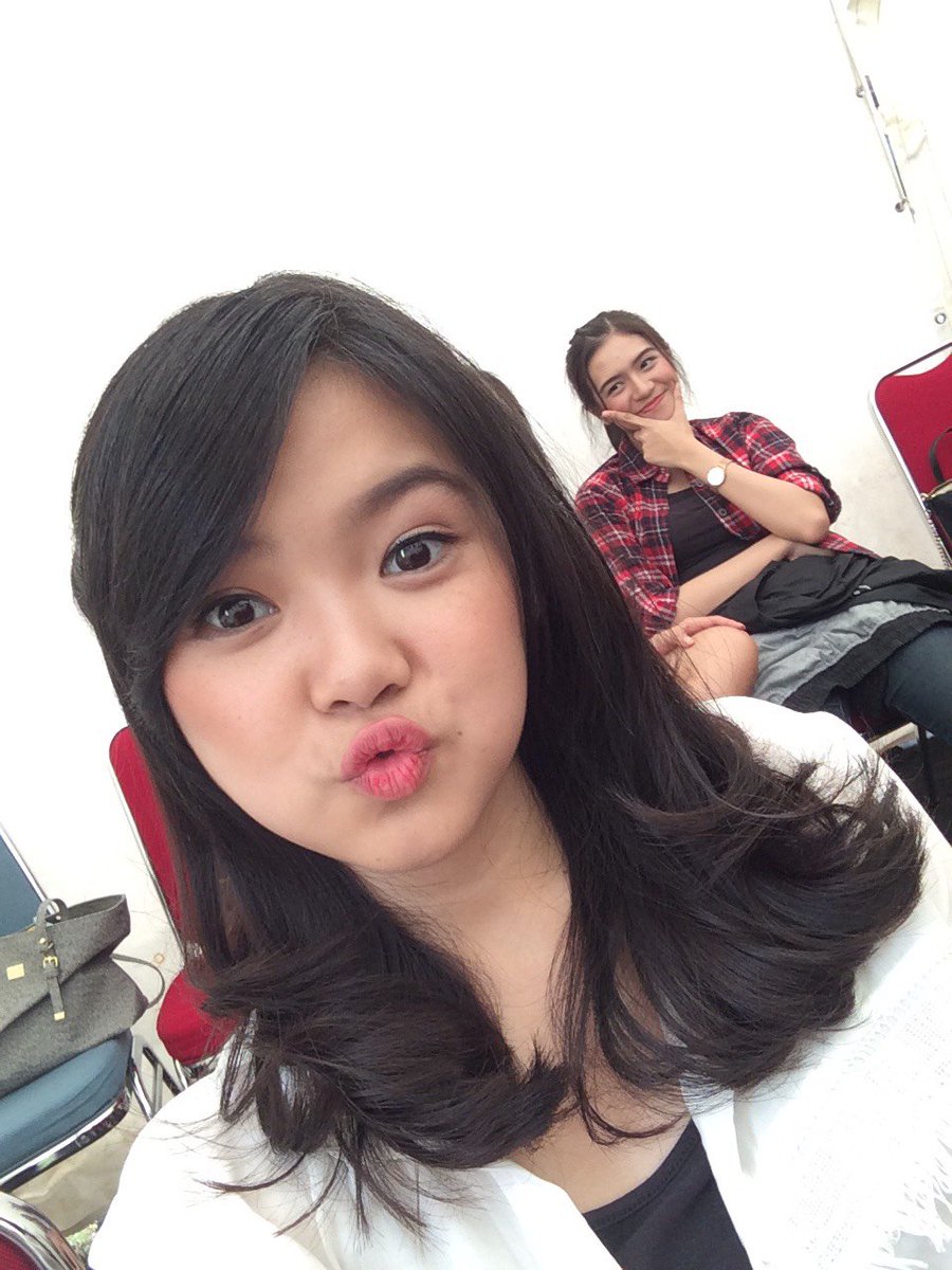 Makasih yg udah nonton mnctv ,ada foto sama ka gaby💕