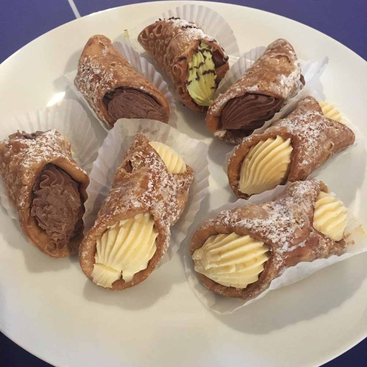 RampAgencyTO's tweet photo. Holy cannoli! #TBT to when Art Director Sheree brought a taste of Italy from @Tre_Mari_Bakery to our last #LunchAndLearn #BInclusive https://t.co/hhXwRhnrjf