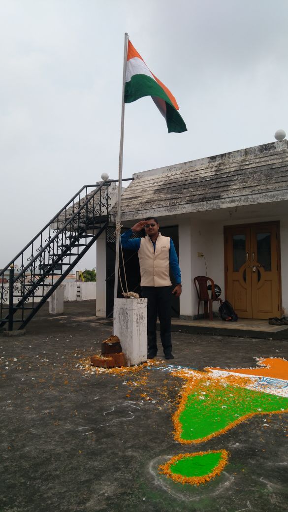 SynchroServeGS's tweet photo. SynchroServe celebrated 71st #Independenceday2017 in 14 states across the country.
At Odisha  @SynchroServeGS  @mbejawar @RajivPratapRudy https://t.co/GmmzMcvGqE