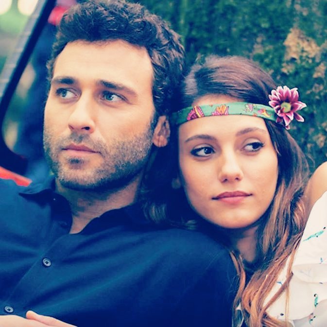senkimisectin's tweet photo. senin çiftin hangisi ? #senkimiseçtin 

#HiLeon diyorsan RT ➰
#AsBar diyorsan FAV ➰

#MirayDaner #BoranKuzum
#SeçkinÖzdemir #NilayDeniz https://t.co/bLeNQEQMYG