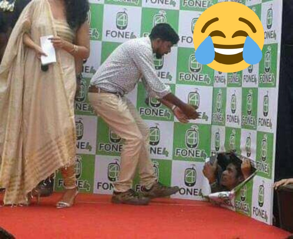 Real_ash95's tweet photo. Modi ji must be a proud man. 
Acche din aae hai @SunnyLeone #DigitalIndia  #Kochi #GodsOwnCountry https://t.co/5rWZcgOaJg