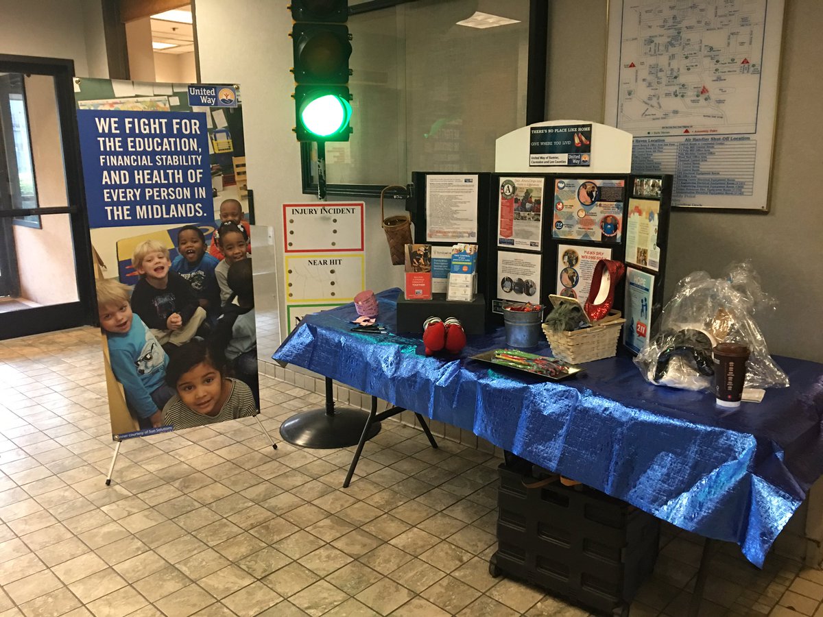 So happy to be at IP this AM as we kick off our UW Campaign Remember to Give Where You Live there is no place like HOME! #IPUW <a href="/IntlPaperCo/">International Paper</a>