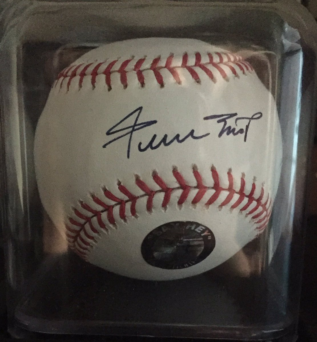 MCGEETYREE21's tweet photo. FS! RT! Willie Mays Autographed Baseball, PSA/DNA Certified. @gatorpk321 @Mike__McKenna @TrueNE_79 @HOFcardsforsale @Whenry77 @C_DeAnda2 https://t.co/Duphsu3ptk