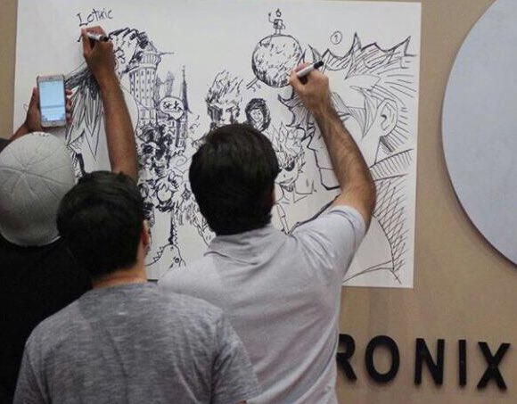 ironixcomix's tweet photo. جتك الفرصه تشارك رسامين ايرونكس بالجداريه الاولى في #حكايا_مسك ؟ او حابين نعطي الجميع فرصه ثانيه للمشاركه 💪🏻؟ #IRONIX https://t.co/Xn1kUWsckB