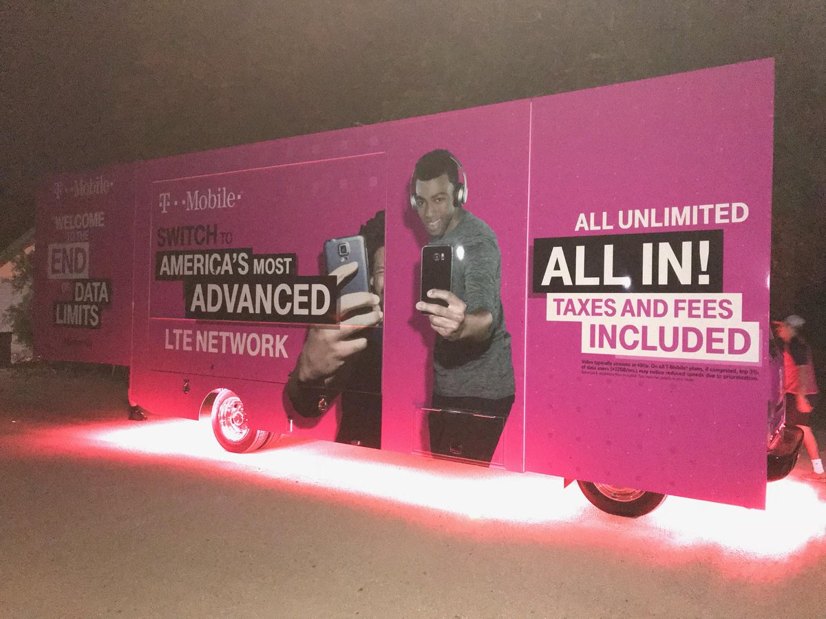 That_AzHeat's tweet photo. #Round2! @MagentaFleetAZ bringing the #MagentaFire back to #Phx with our friends @AAALandscape! Come get #HookedUp #MagentaSunrise #beepbeep https://t.co/fnd6H9d5d9