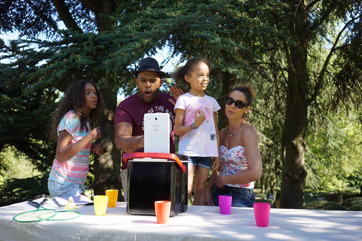 Salut à tous, ne ratez pas le lancement de la nouvelle Koolboks. Gagnez votre Koolboks en vous inscrivant ici: bit.ly/2x7iZgV