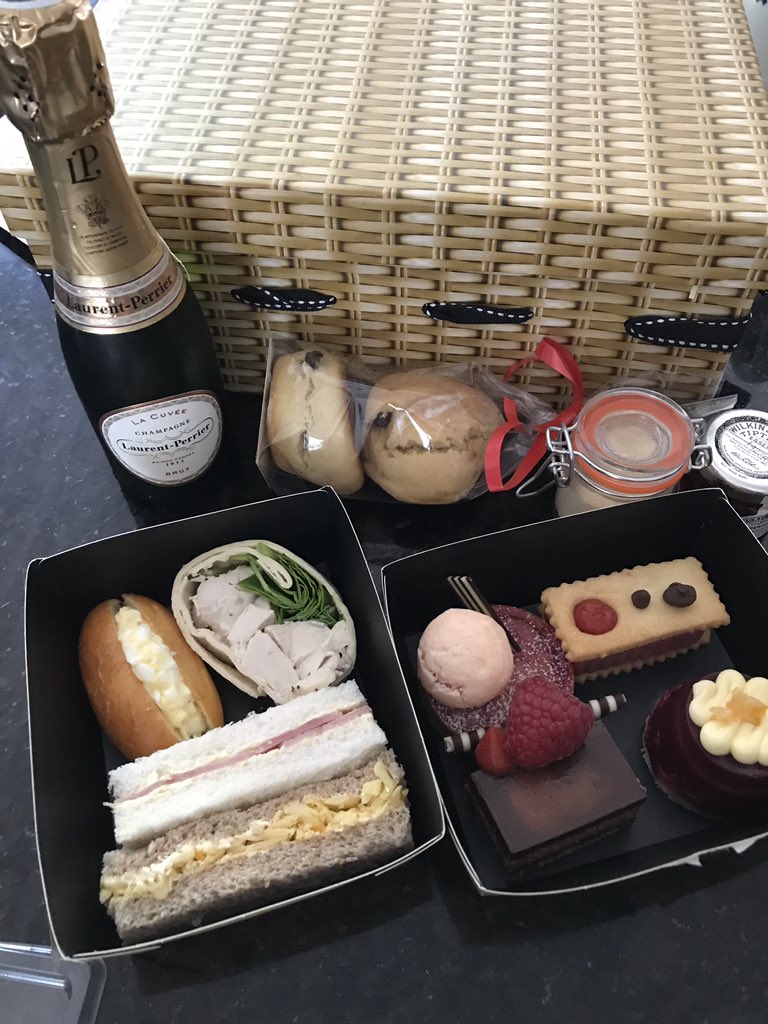 ScottQuinnell's tweet photo. It's national cream tea week. Thank you @TheCelticManor for mine. π€π€ https://t.co/db37Gt6xoI