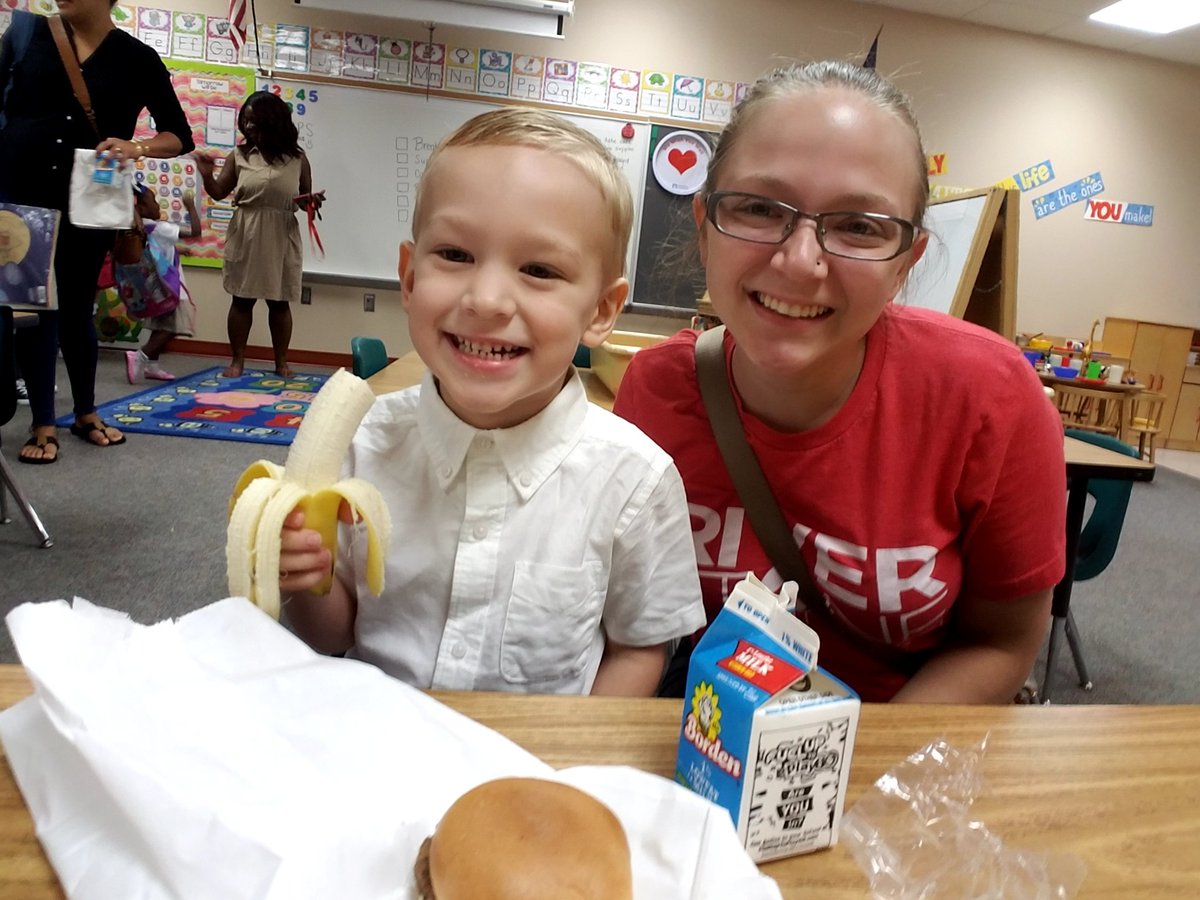 SpringISD's tweet photo. Welcome to PK at Salyers. Shout out to Lucas, Caycee and Ryan!! #New2Spring #Students2Spring #EveryDayCounts! https://t.co/V2QhjrRf6O