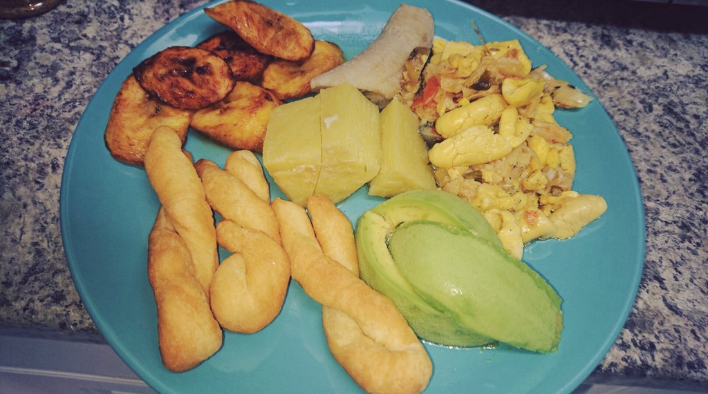 SapphireSteamy's tweet photo. #SteamysKitchen #homemade #eatathome #chefsoftwitter #chefslife #munchies #stonerchicks #currentsituation #Toronto #food #ackeeandsaltfish https://t.co/oSl5eFUdrJ