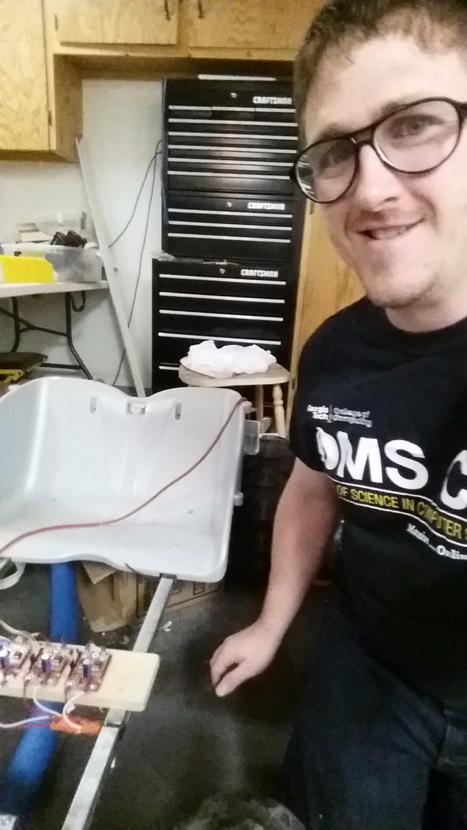 onaclov2000's tweet photo. #GTComputingAdventures Self driving Power Wheels I started building during AI4R @gtcomputing @GTOMSCS https://t.co/DRCSFzV3eq