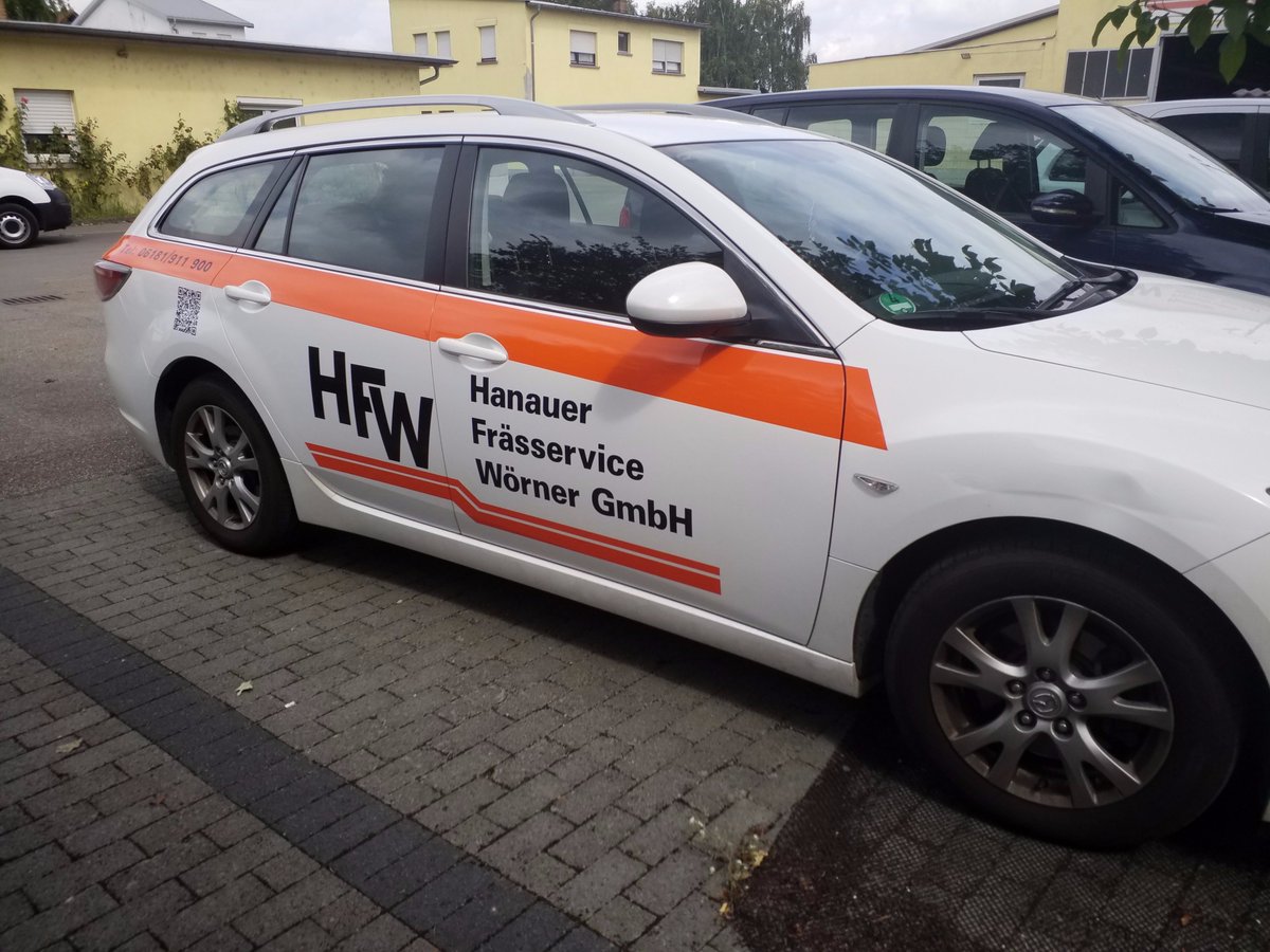 PinstripeW's tweet photo. #Werbetechnik #Folien #Fahrzeugbeschriftung #Hanau #Nidderau #Bruchköbel #Büdingen #Erlensee https://t.co/vvk96z0BVO https://t.co/ggl8zmDjg5