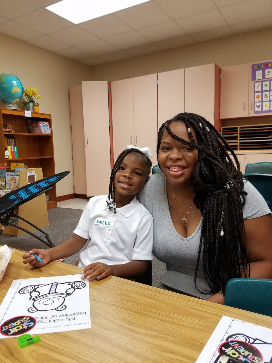 SpringISD's tweet photo. We're traveling across our schools welcoming our #SpringScholars #New2Spring #Students2Spring. Don't forget to share your 1st day pics. https://t.co/PxqTiUW2qU