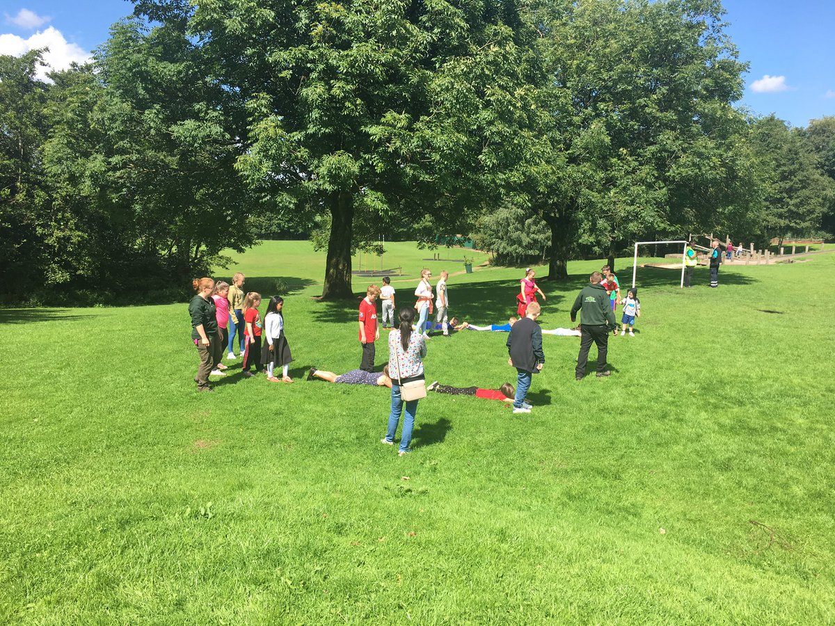melissabFCHO's tweet photo. Fun and Games in Stoneleigh Park, Derker with @Discover_Tribe @CafferkyEmma @NHO_Carl @FirstForFCHO #FCHOStrong https://t.co/3Y9cayxfiY