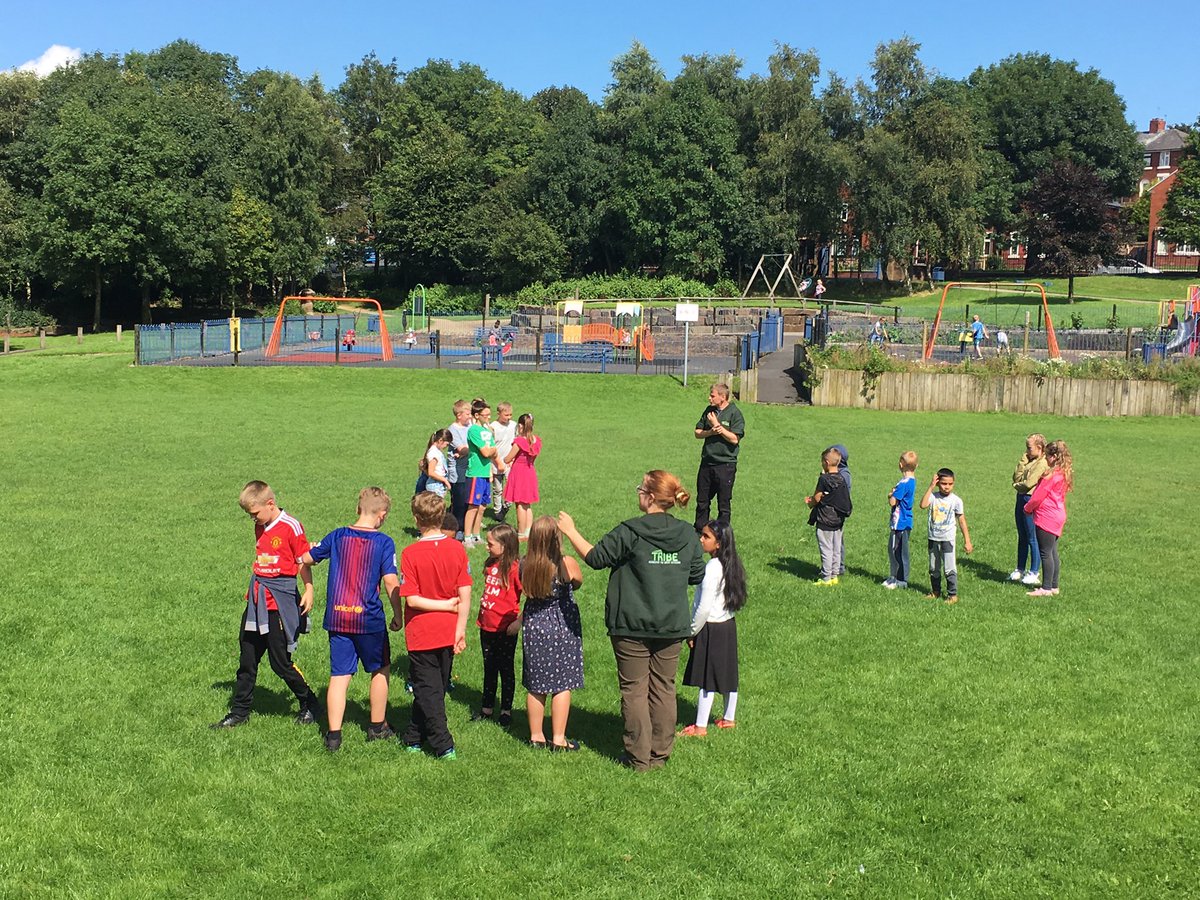 melissabFCHO's tweet photo. Fun and Games in Stoneleigh Park, Derker with @Discover_Tribe @CafferkyEmma @NHO_Carl @FirstForFCHO #FCHOStrong https://t.co/3Y9cayxfiY