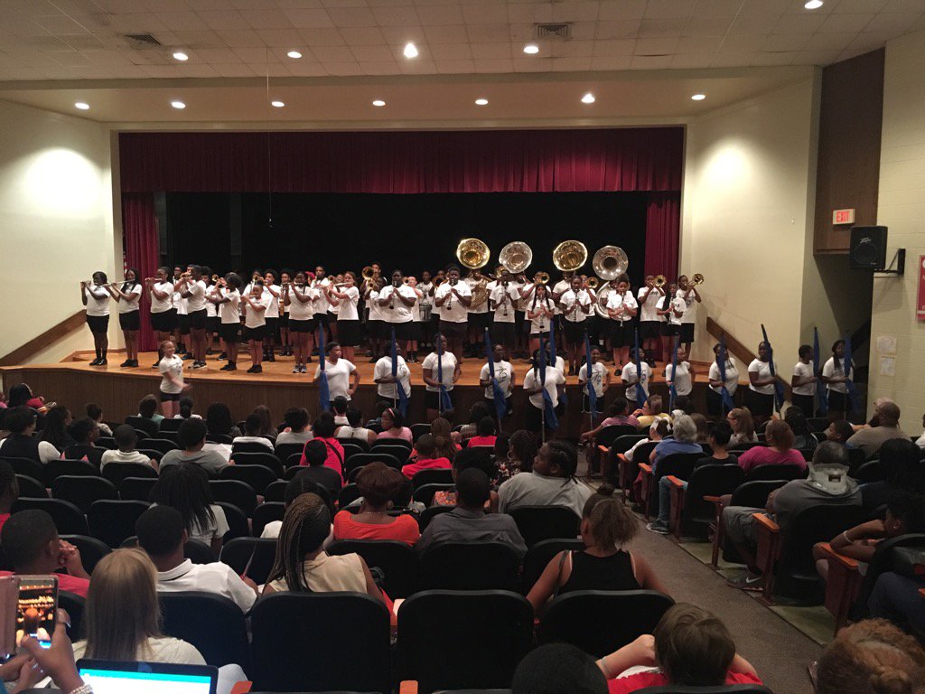 DrJackson_EDU's tweet photo. Thanks to the @VarinaBand for performing for our rising 6th grade students at Footprints Camp @RolfeMS Class of 2024! https://t.co/Pmn373moig