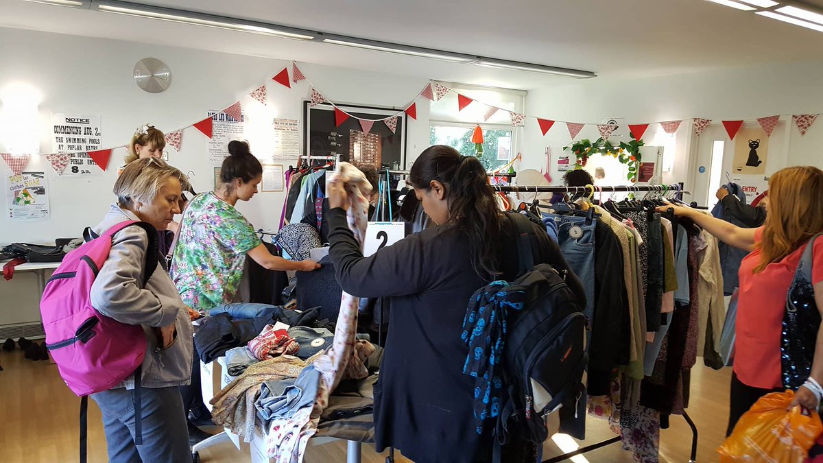 greenprogramme's tweet image. Tonight's the night! Bring clothes you don't wear anymore and swap them for ones you will @swishing @SwapAholicUk bit.ly/2wdatkf