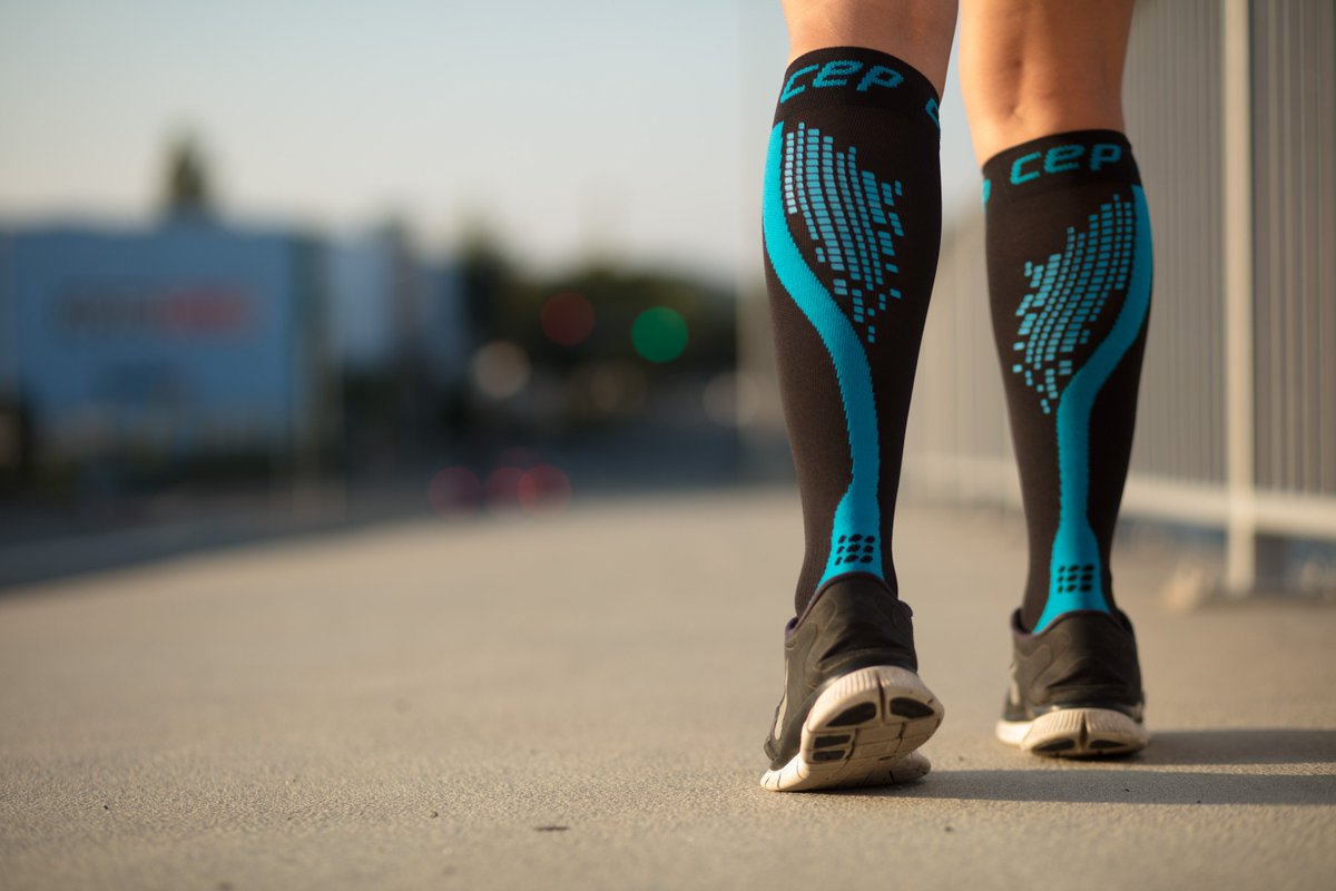 CEPCOMPRESSION's tweet image. Blue Nighttech Socks &amp;amp; Sleeves Available Now.
Reflective cells help keep you visible, even in the dark!
#TureCompression #Nighttech