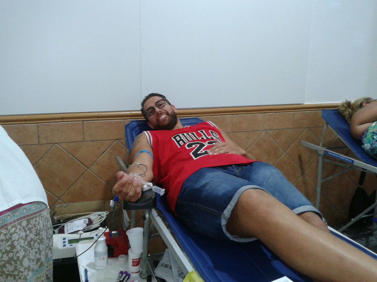 DeportSinLimite's tweet photo. #LoraSolidaria
Miembros y socios de nuestra Asociación ya han pasado por el Círculo Mercantil para donar #sangre
#DonarSalvaVidas
#YoMeUno https://t.co/4j4Fjbip8W