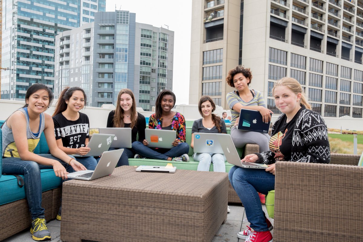 GirlsWhoCode's tweet image. #GirlsWhoCode is a non-profit organization dedicated to closing the gender gap in technology. Join the movement! #nationalnonprofitday👩💻