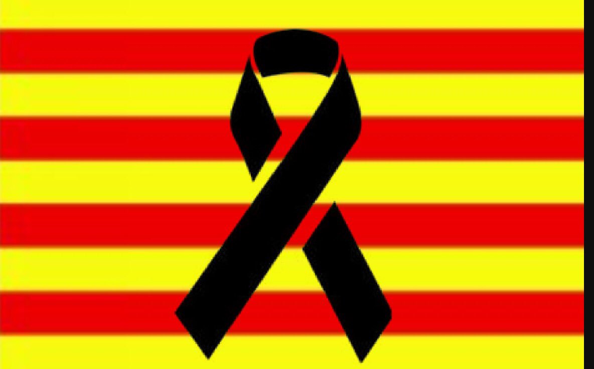 Las #RedesSociales van llenas d #info y #fotos
Evitar difusión d #imágenes sensibles‼️
La info contrastarla🙏🏼
No alarméis gratuitamente
<a href="/112/">112</a>