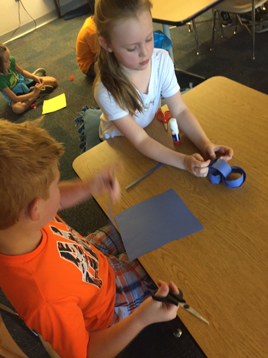 Paper chain challenge-- students using collaboration, communication, and critical thinking! <a href="/HPEPatriots/">Harrison Parkway</a>