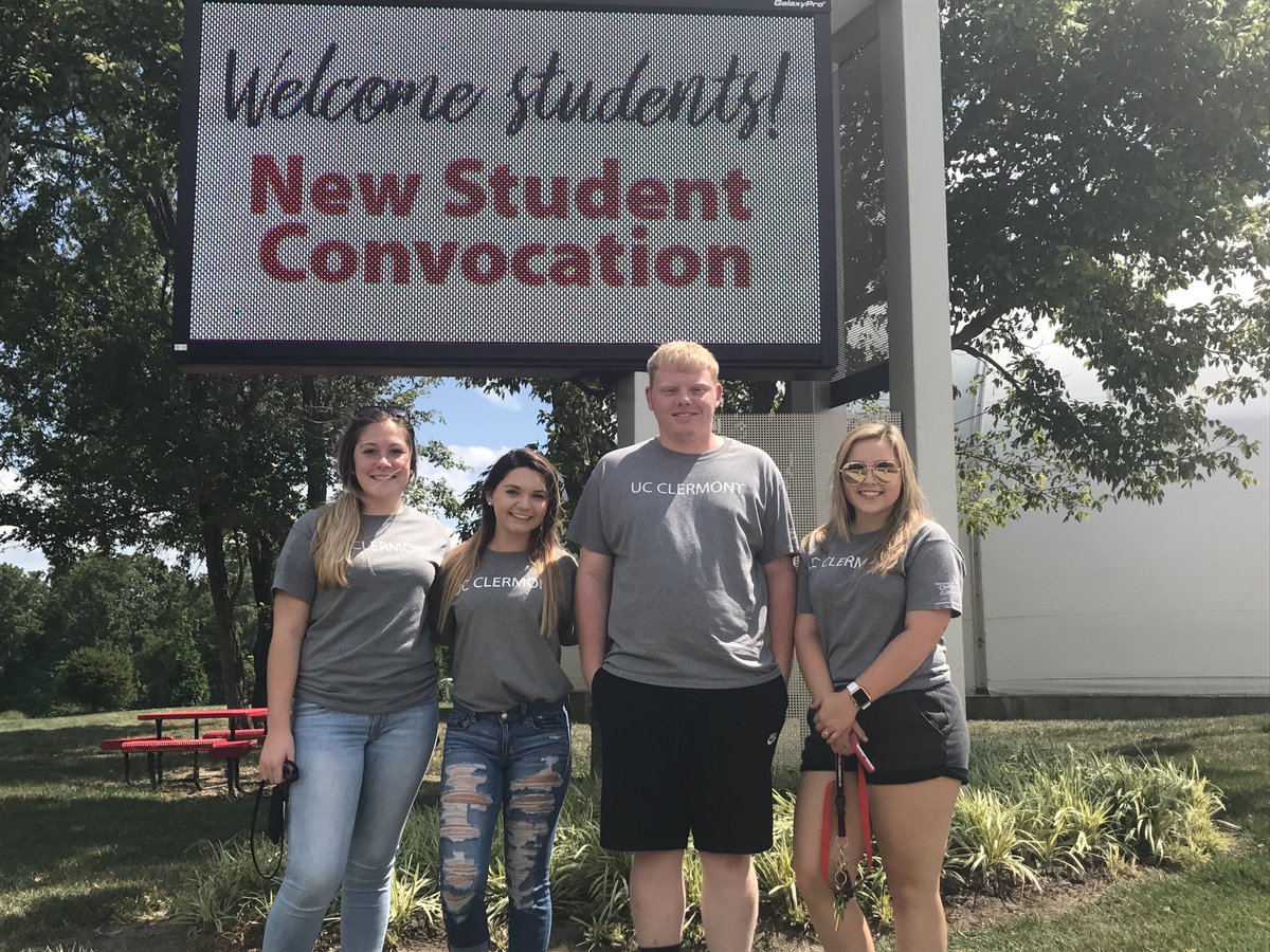 ucclermont's tweet photo. These Western Brown HS grads are ready for their new adventure! #welcome #UCCFirst #studentConvocation @wbhsathletics wbhsathletics https://t.co/D525bnGLO2