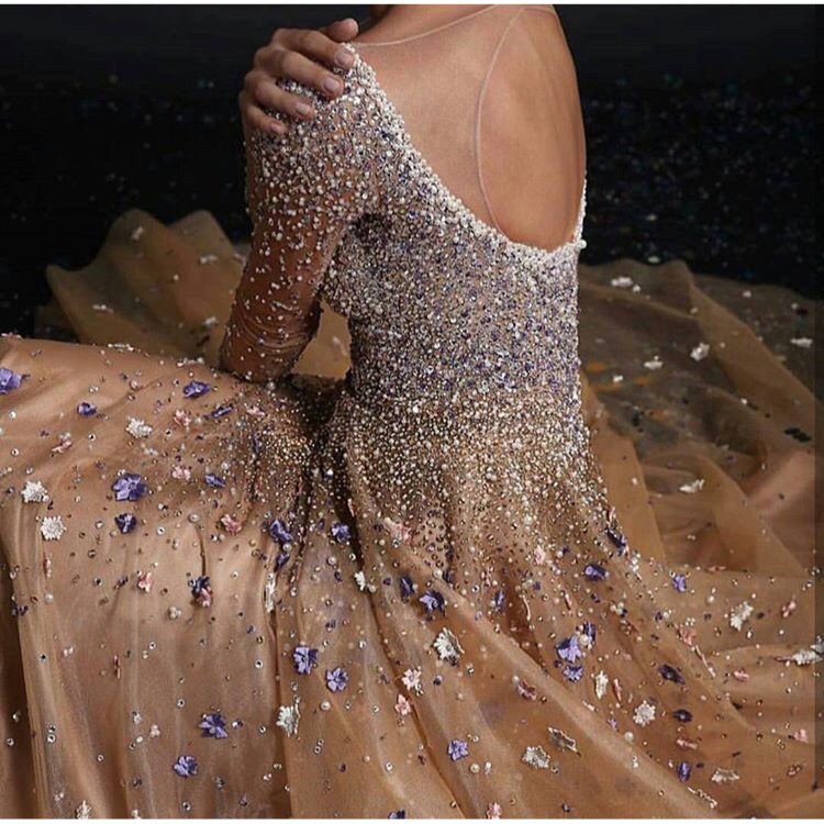byMrsCarter's tweet photo. Sparkly!! #weddinggown #weddinginspo #love #engaged https://t.co/ts3BPlAtz8