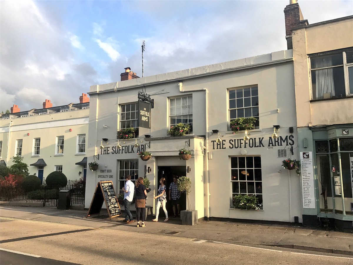 LauraAWheatley's tweet photo. Perfect summer evening for a party. Thanks for the invite and congrats on the relaunch @TheSuffolkArms! #Cheltenham #newopening https://t.co/q3TAVdKaeK