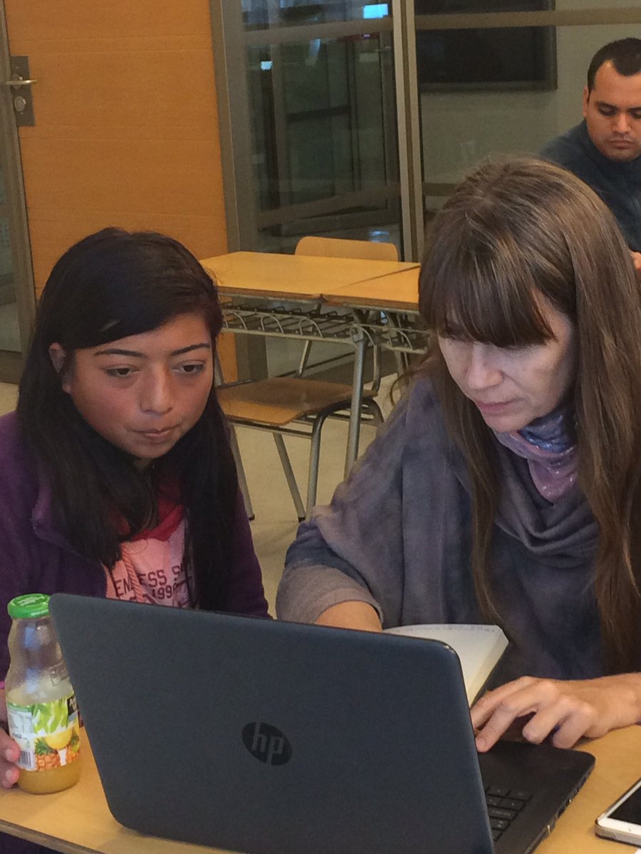 ExportaDigital's tweet image. Reduciendo brechas digitales en la Region de Valparaiso taller #ecommerce B2C @prochile @INACAPINOS Valparaiso.