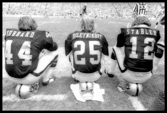 NFLMAVERICK's tweet photo. #ThrowbackThursday Marv, Fred &amp; Ken watch from the sidelines during a preseason game vs Steelers at UC Berkeley Stadium on August 17, 1975. https://t.co/lwZIrQakXz