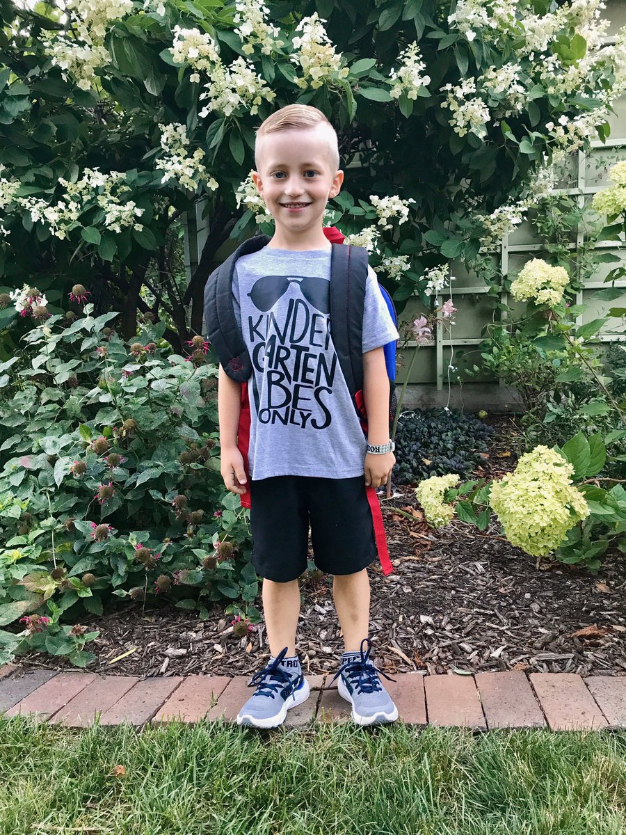 Theo was pumped 4his 1st day of #kindergarten. Had 2 listen 2 his "girlfriend" <a href="/marenmorris/">Maren Morris</a> on the way (&amp; <a href="/KelseaBallerini/">Kelsea Ballerini</a> <a href="/brothersosborne/">Brothers Osborne</a>)