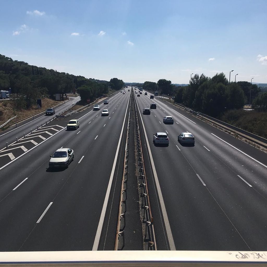 maximohmfr's tweet photo. Another day. Another road. #housemusic #techno #road #highway https://t.co/CjY7AhuY0q https://t.co/o6kxC7gAex