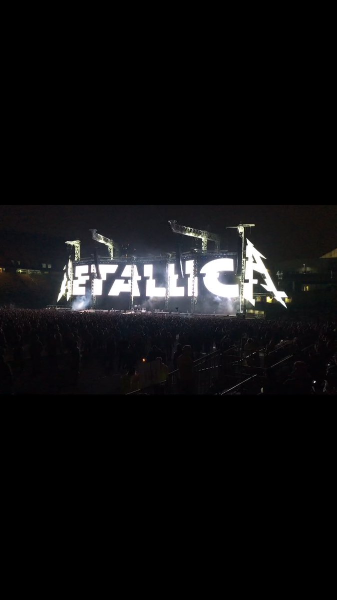 xtraenergyinc's tweet photo. @jessemodz @CJAY92 you guys sound surprisingly chipper this morning after an all nighter. Passed your bus at 3 am outside Airdrie #Metallica https://t.co/PhWPsJRku8