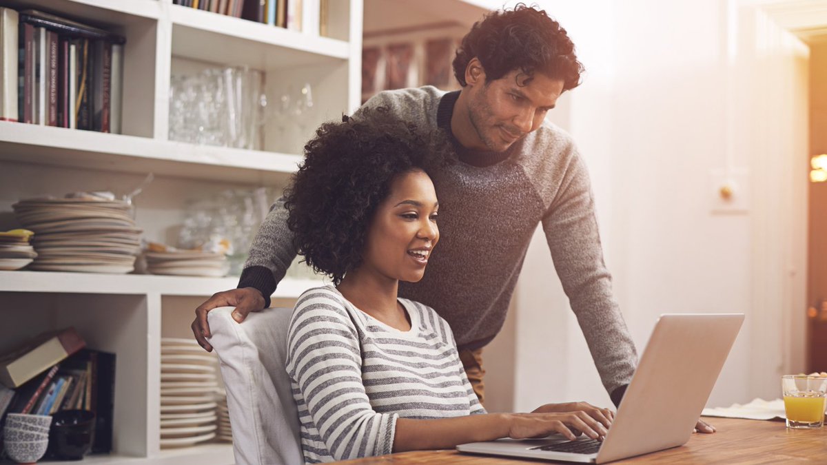 yext's tweet photo. As an offline mortgage lender, you may be surprised to hear that you have an inherent edge in the online world. https://t.co/bALYR8yrDw https://t.co/A0J3C80kKU