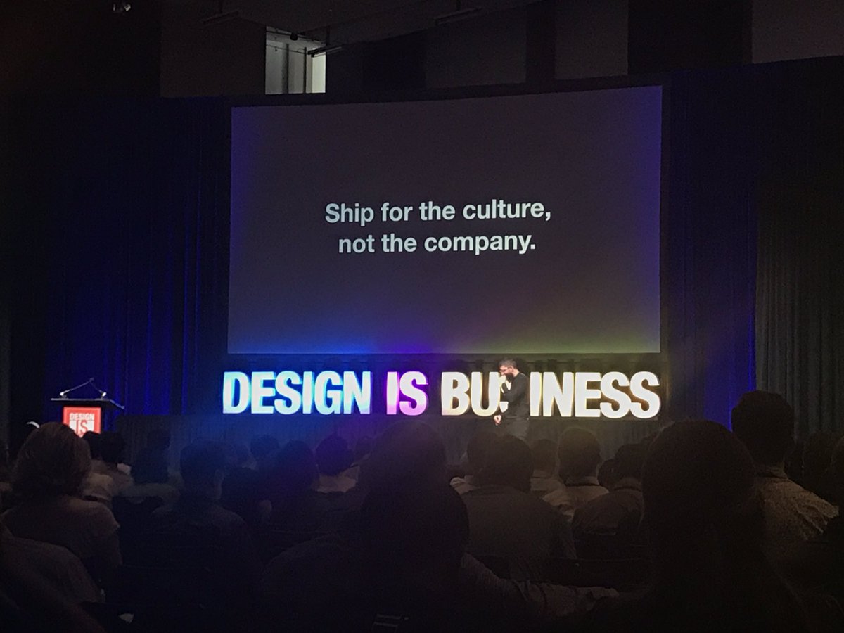 KevinYoungR's tweet photo. Ensure your company focuses your external messaging on your culture, not your org chart  @randyjhunt #IDSA17Atlanta https://t.co/75q6azA6QX