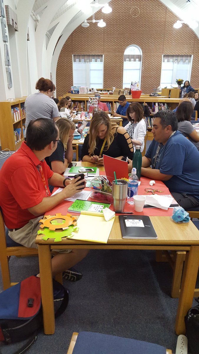 todd_guinn's tweet photo. Team building my first day #finchfalcons https://t.co/hVKTm0fFXn