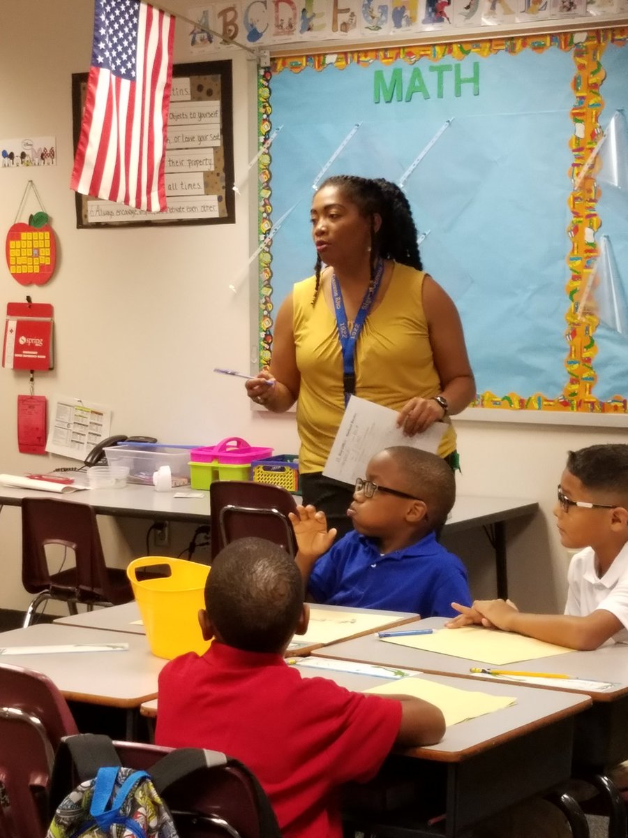 SpringISD's tweet photo. #EveryChildEveryDay Learning going on at Thompson ES .. U-Star @cehdtamu #EveryDayCounts #New2Spring #Students2Spring https://t.co/7zfo2AXv0z