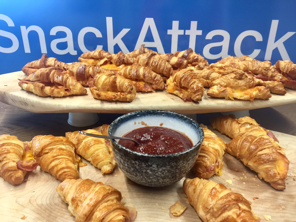 TweetnEatDublin's tweet photo. @TwitterDublin @EMEAHQ #SnackAttack #BeatTheSlump #Microkitchen https://t.co/Jpy1jEDXFf