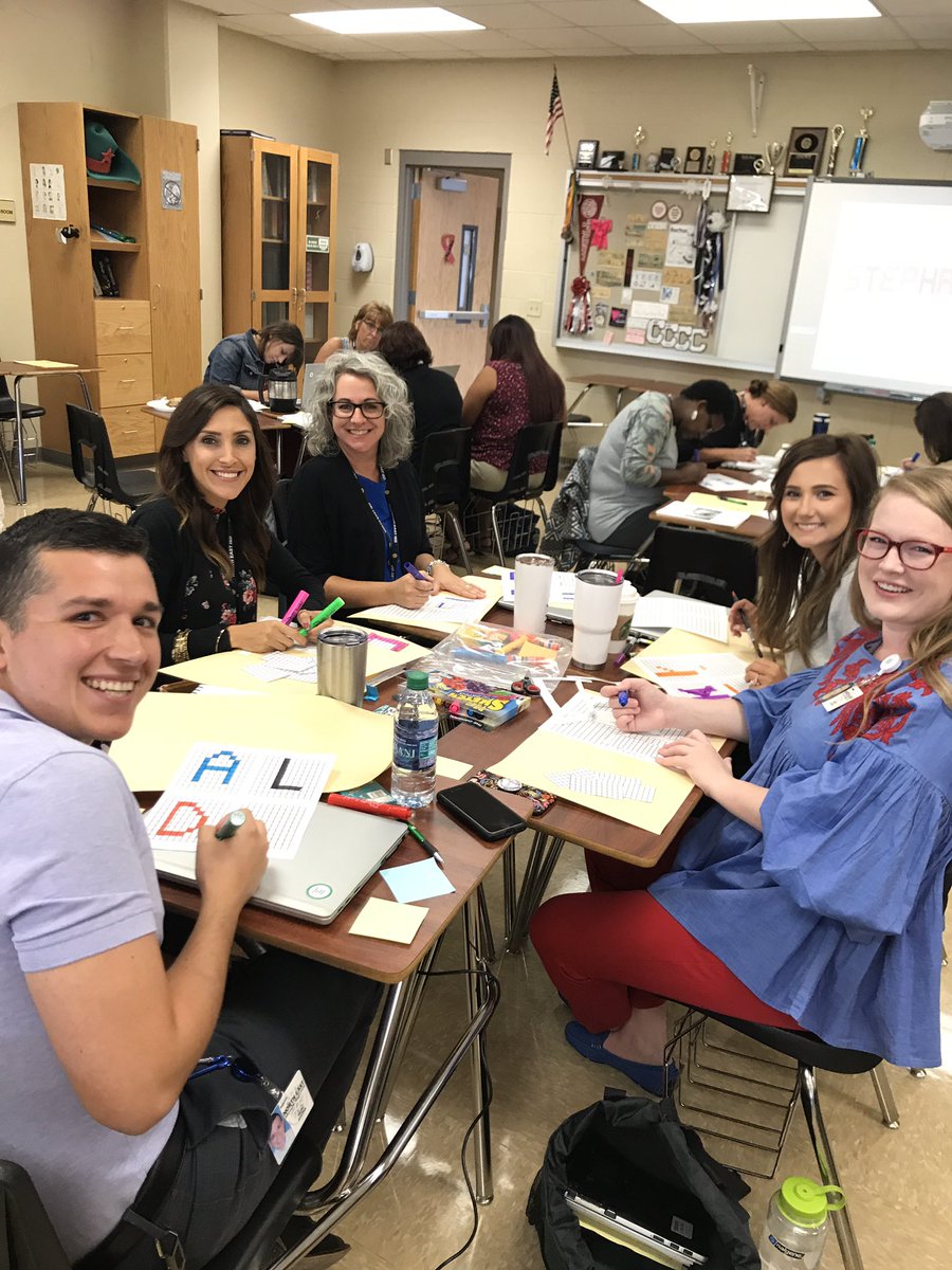 sberub_berube's tweet photo. 5th grade new teacher training! Already in β€οΈwith them. #neisdpd #nto17 #nemathaddsup #neisd5math https://t.co/q8WSyOTTkw