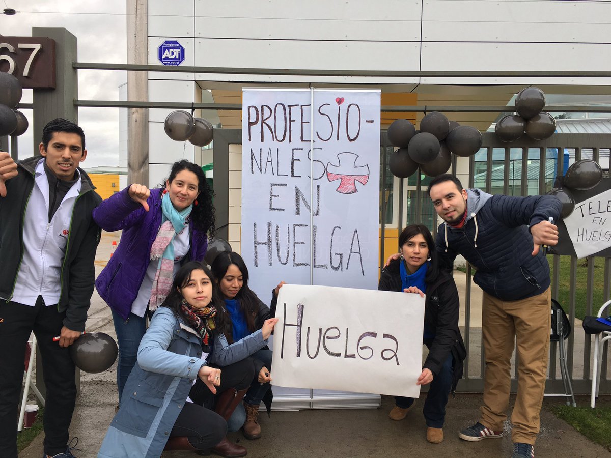 Mapima_'s tweet photo. En huelga por mejores condiciones laborales #Teletón @ElChelenko @sindprofteleton @radiosantamaria @ddivisadero @diarioaysen https://t.co/2b9TKDCkLa