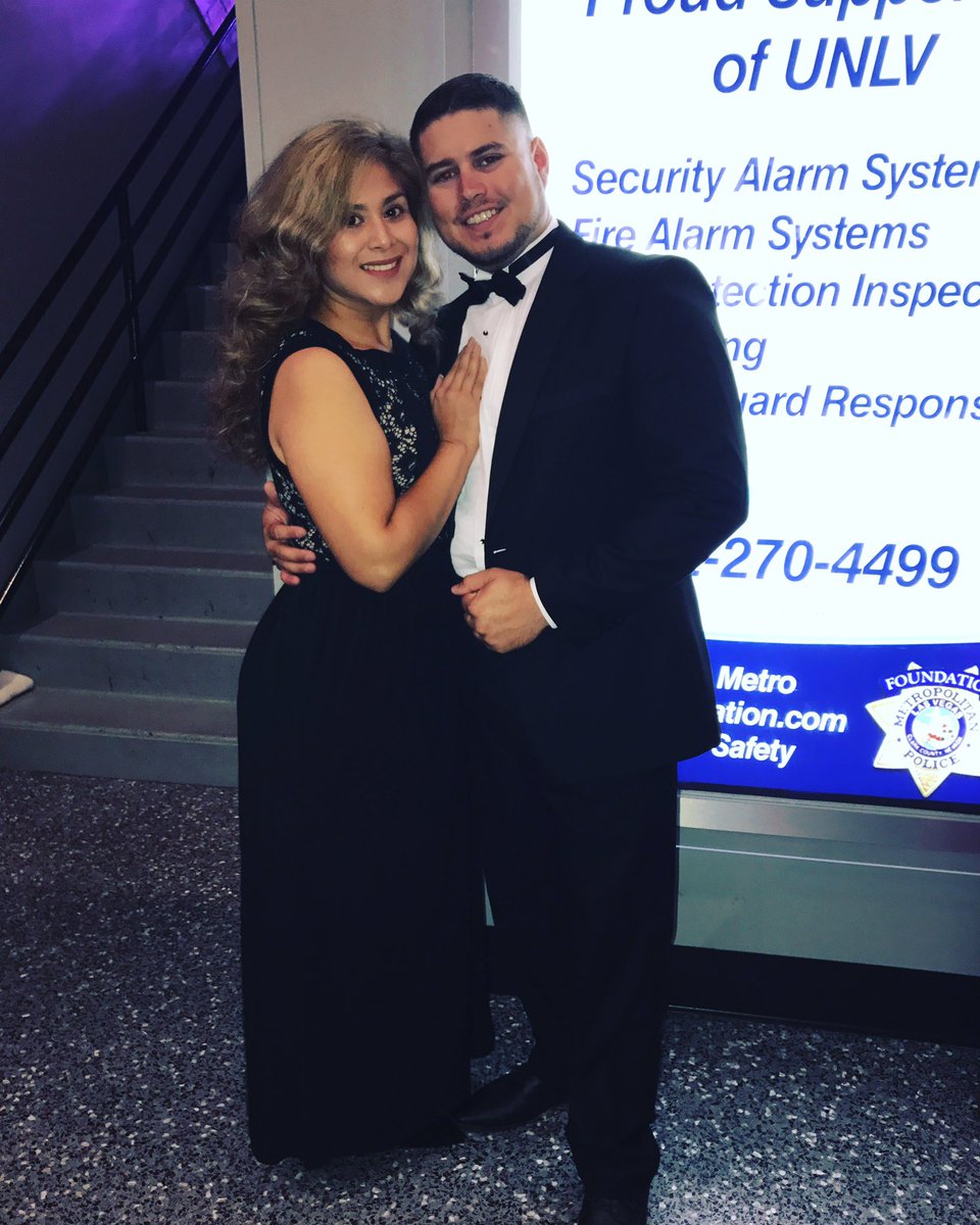 espinossa26's tweet photo. Our first convention as a couple . Ready to take over ! #WfgBreakthrough#Convention#2017 https://t.co/kDWD9MlifH