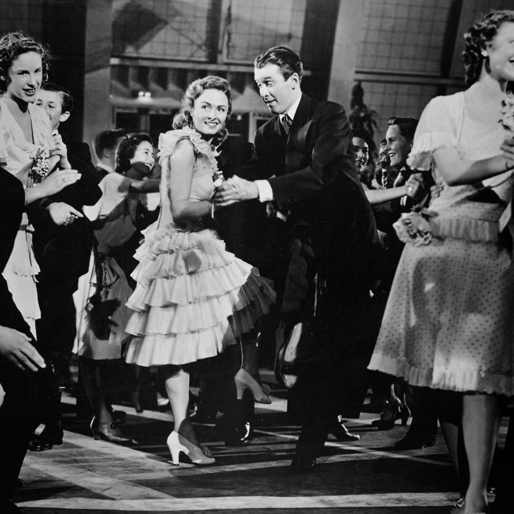 Mr_Filmo's tweet image. "Am I talking too much?" - It's a Wonderful Life (1946)