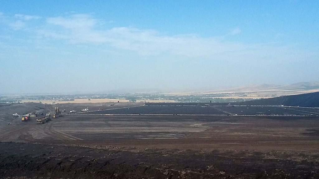 COMANCO's tweet photo. @COMANCO Live From the Field: #GypsumStack #Expansion Project in Central #Idaho
SAFETY ★ QUALITY ★ SERVICE
#Liner
https://t.co/r6woT1aktr https://t.co/MPdHPnMrSS