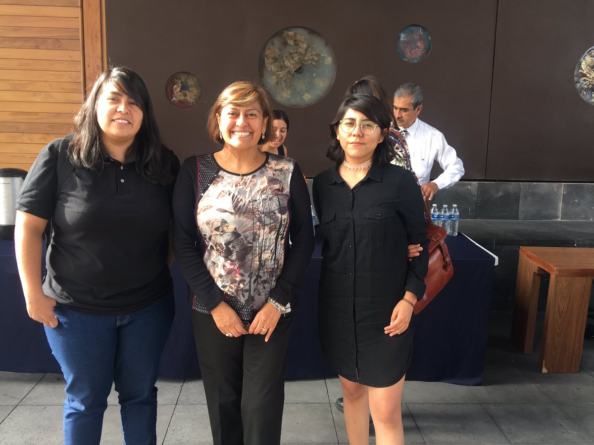 AdrianaMartW's tweet image. Listas para escuchar a Mihail Roco #technologicalconvergence