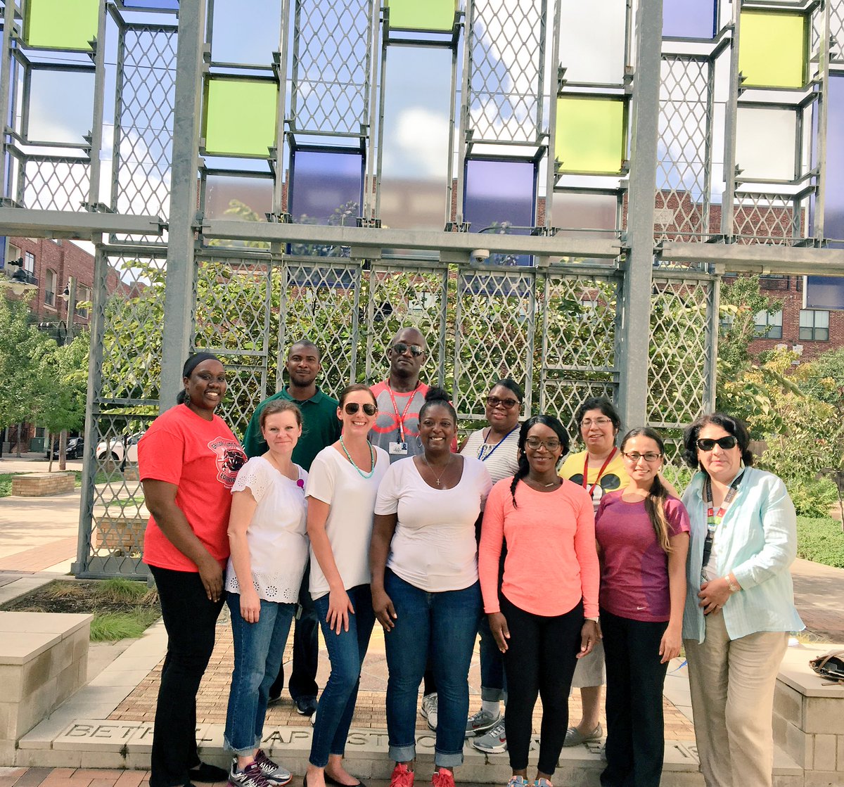 TotesThomas's tweet photo. Community walking with the #GLECPVA panther family #panthersontheprowl #fourthward #FreedmensTown #Nahwewoke #HISD @Gregory_Lincoln https://t.co/JGyHBs32nD
