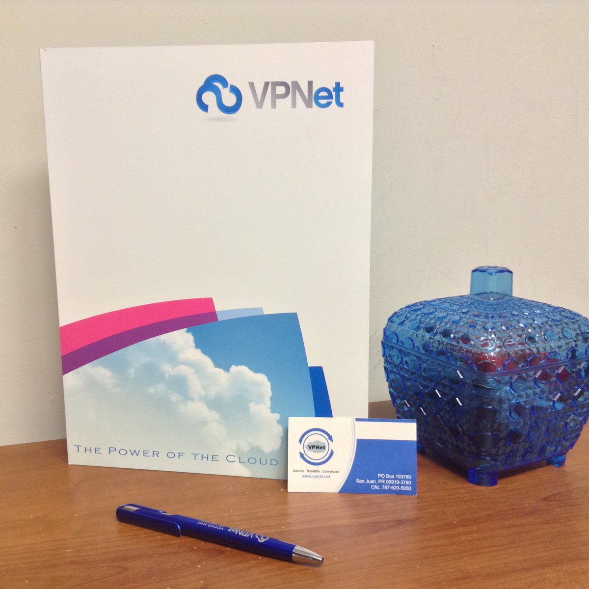 VPNetPR's tweet image. #ThrowbackThursday; Tarjetas y "Presskit" de #VPNet en el 2010
  #TBT VPNetPR: Secure... Reliable... Connected