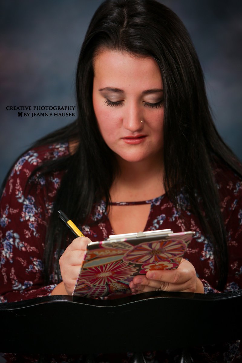 jeannehauser1's tweet photo. NSHS #Senior Samantha A took the #W82TXT pledge!! #CPBJH #seniorpics #Seniorportraits #SeniorPictures https://t.co/uGimMrFbxV