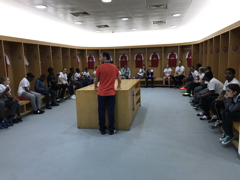 athlead_uk's tweet photo. Our #FCGIO players have been so amazing this week that we took them on a tour of the #Emirates, courtesy of #Arsenal https://t.co/tWBBvu5tCr