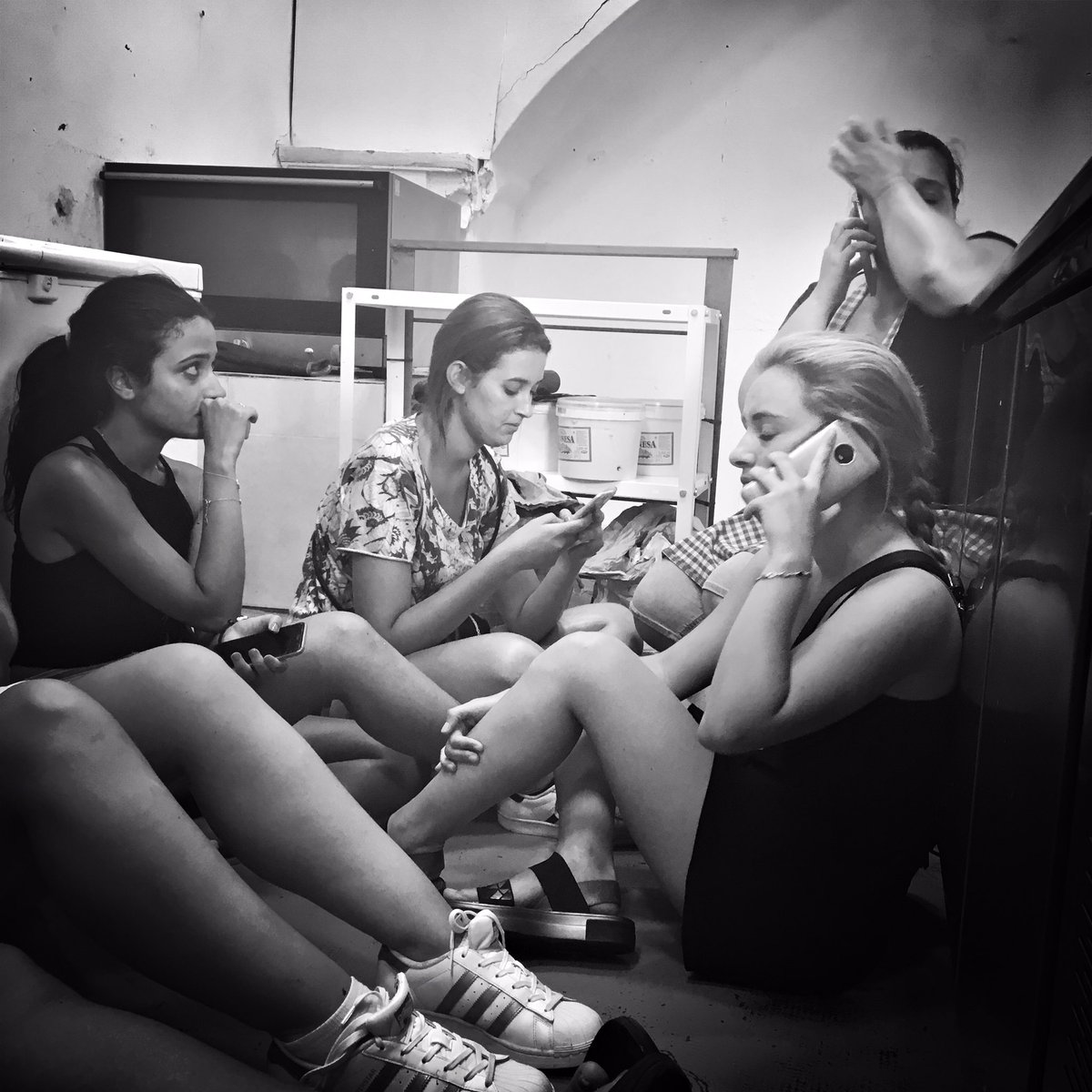 photo_shelby's tweet photo. Hiding in a bakery in #Barcelona #terrorist https://t.co/7J861kjYoH